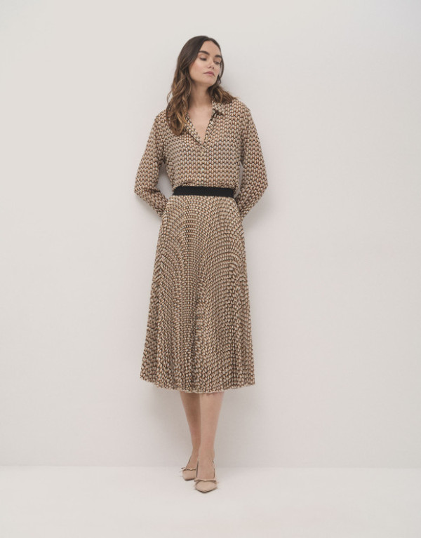 Falda midi plisada...